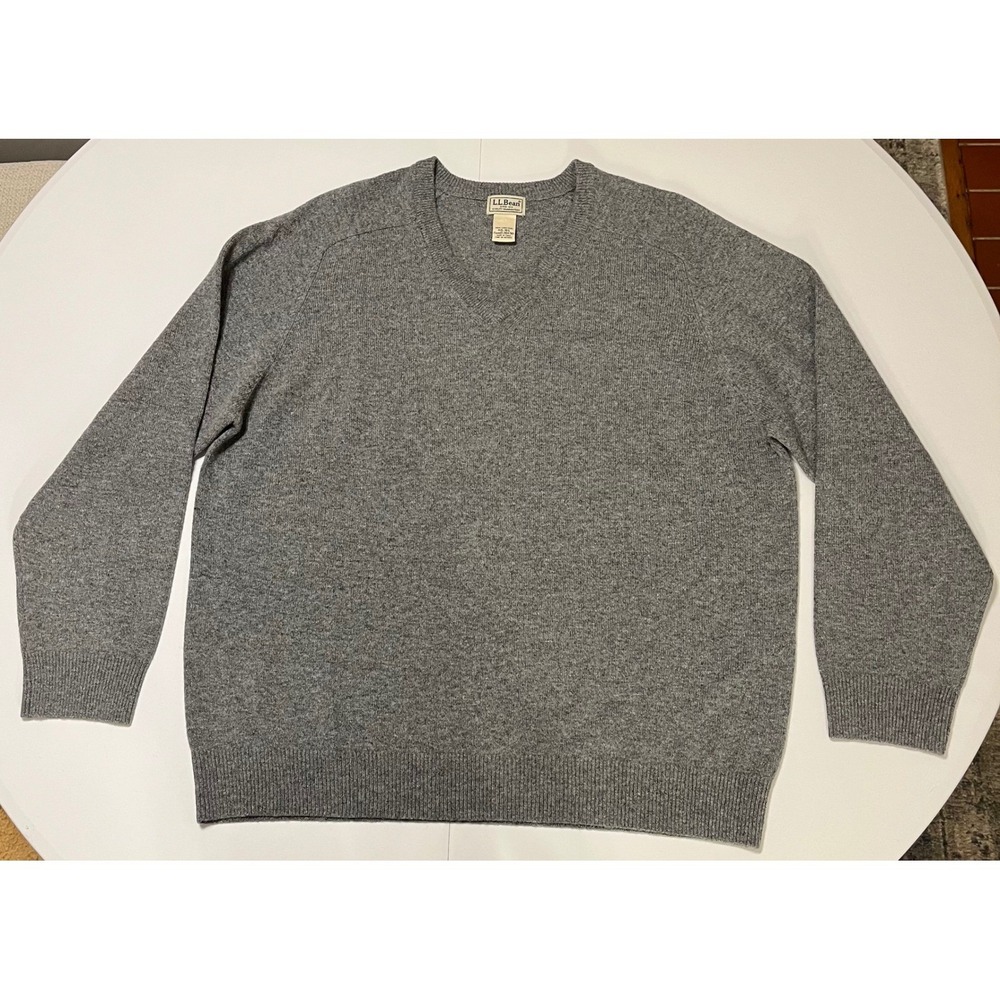 LL Bean Men's Gray V-Neck 100% Lambswool Sweater Size XXL Heavy‎ Knit Preppy